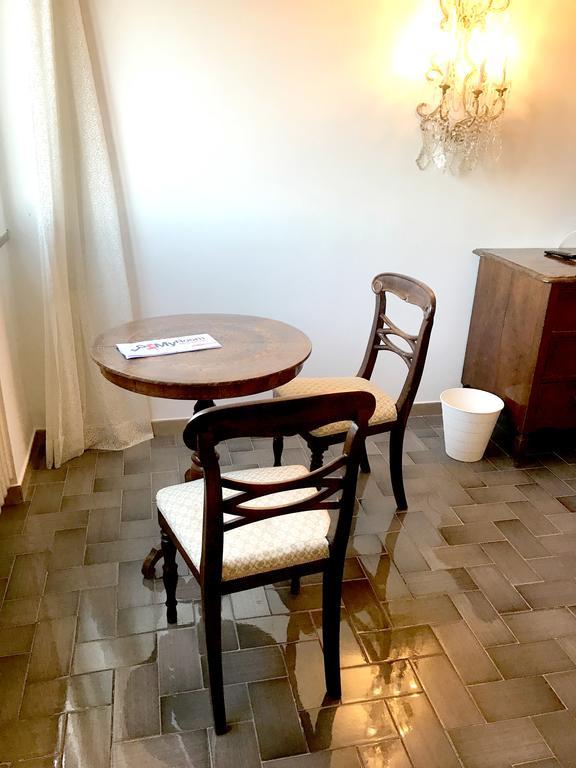Myroom A Un Passo Dal Centro Arezzo Luaran gambar