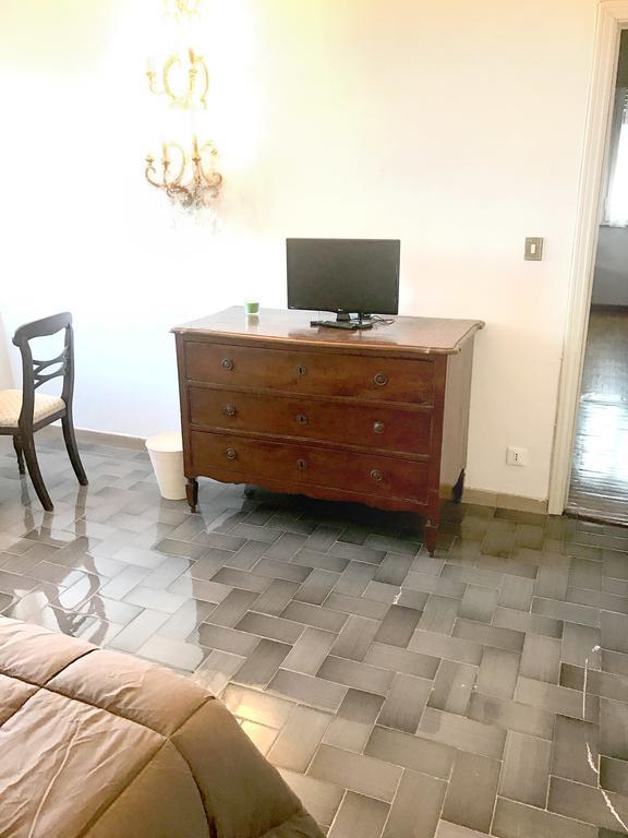 Myroom A Un Passo Dal Centro Arezzo Luaran gambar